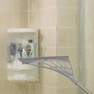 Magic broom – Uniwersalna miotła czyszcząca slider