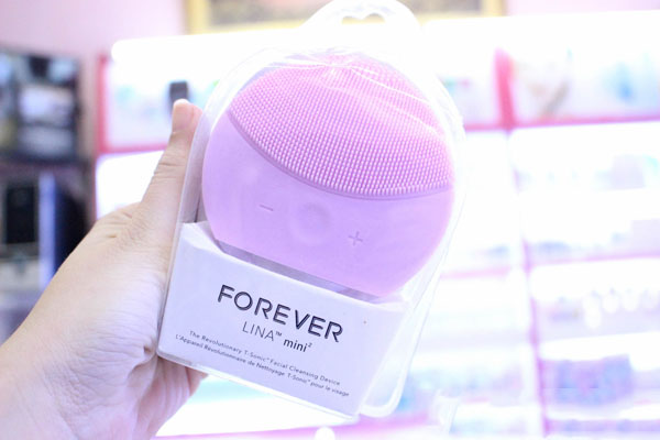 Forever Pure – Elektryczny środek do czyszczenia twarzy slider