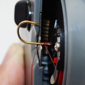 Hook machine – Automatyczna maszyna do wiązania haczyków na ryby 03