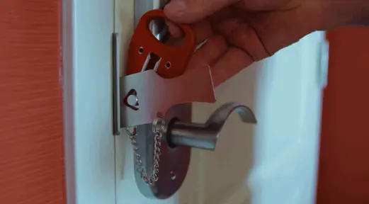 Safety lock – Blokada bezpieczeństwa 02